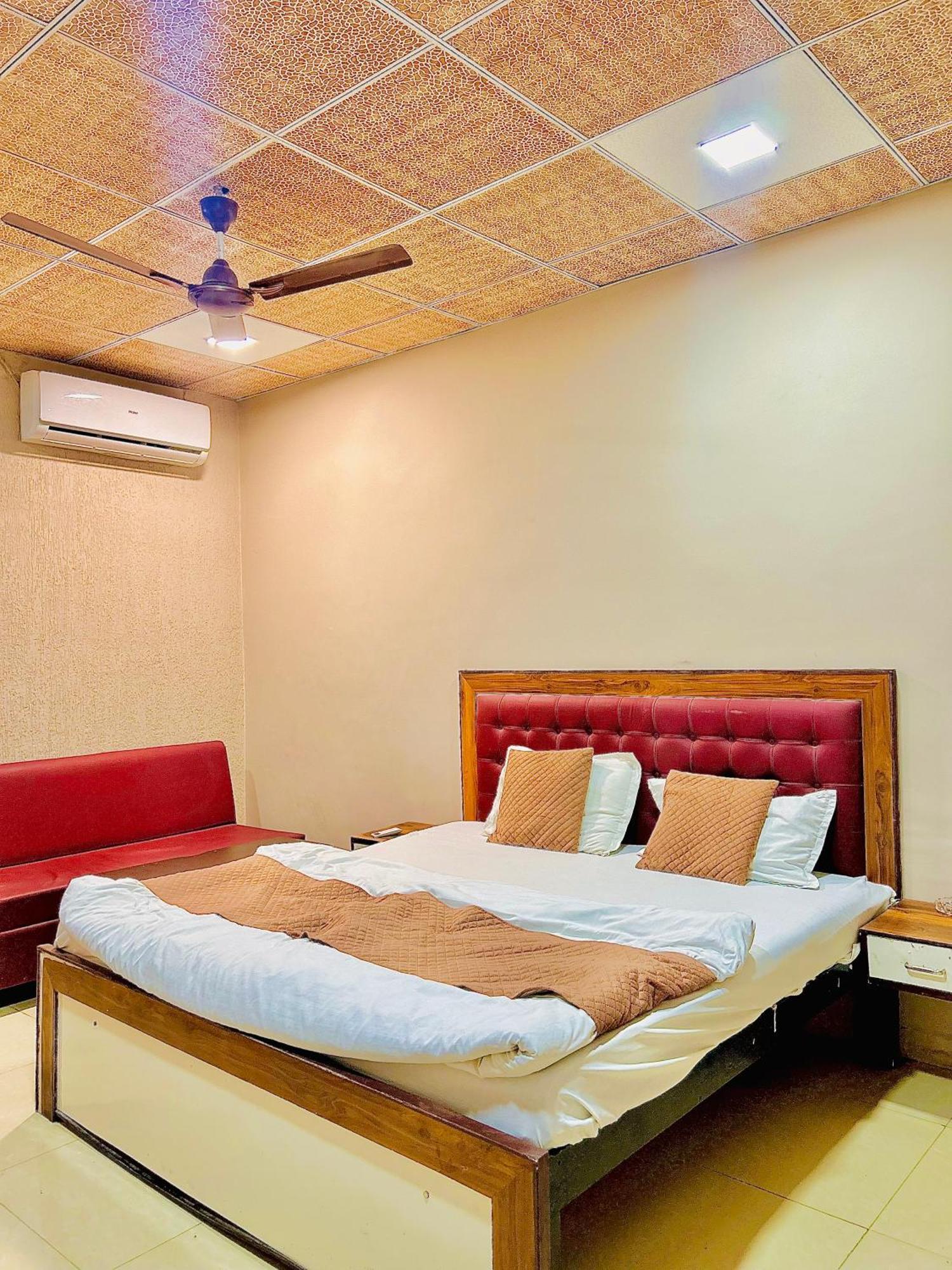 Jagtara Residency Hotel Indore Exterior photo